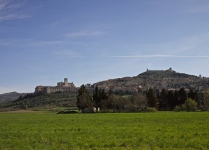 Ansicht der Oberstadt von Assisi, von Westen her gesehen.