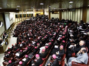 Blick in die Synodenaula im Vatikan, während der Bischofssynode zu Afrika Oktober 2009