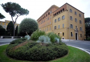 Das Gerichtsgebäude im Vatikan, Außenansicht
