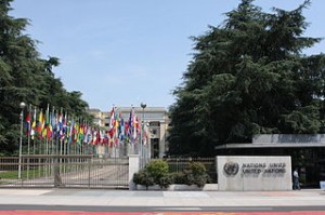 Frontalansicht des UN Gebäudes, des ehemaligen Baus des Völkerbundes