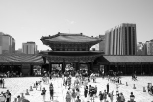 Das Gwanghwamun-Tor in Seoul: Ort der Seligsprechungen und Symbol kaiserlicher Macht