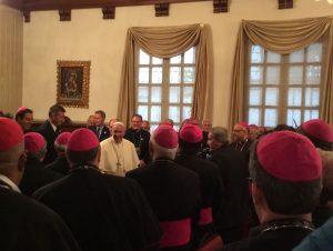 Der Papst und die CELAM Bischöfe: Begrüßung