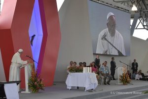 Vor Tätern und Opfern: Papst Franziskus in Villavicencio