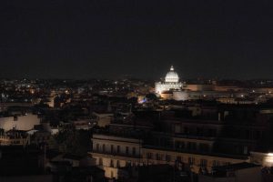 Sankt Peter in Rom: der Schriftsteller ist kein Freund diesers "Neubaus"